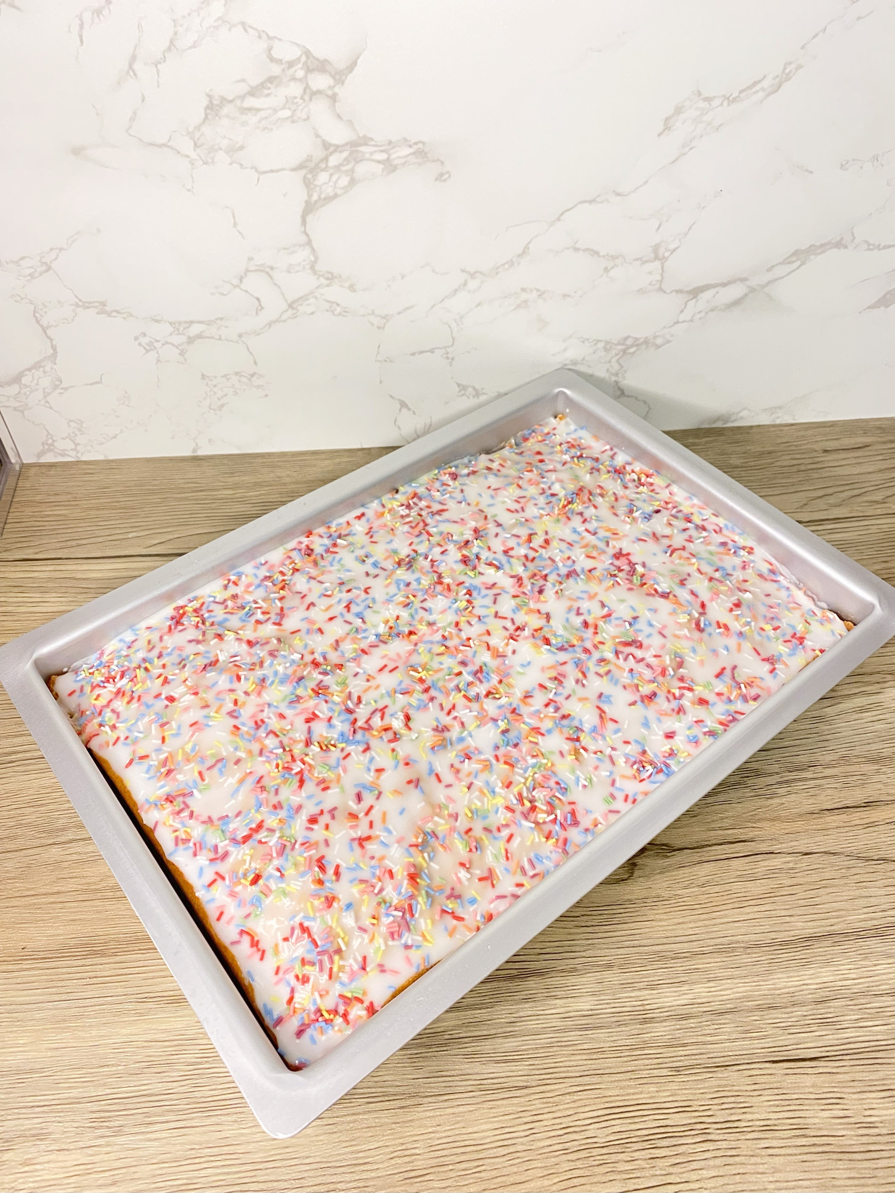 Tray Cakes & Bakes