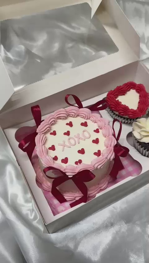 Mini Love Bento Set (4” mini, 2 cupcakes)