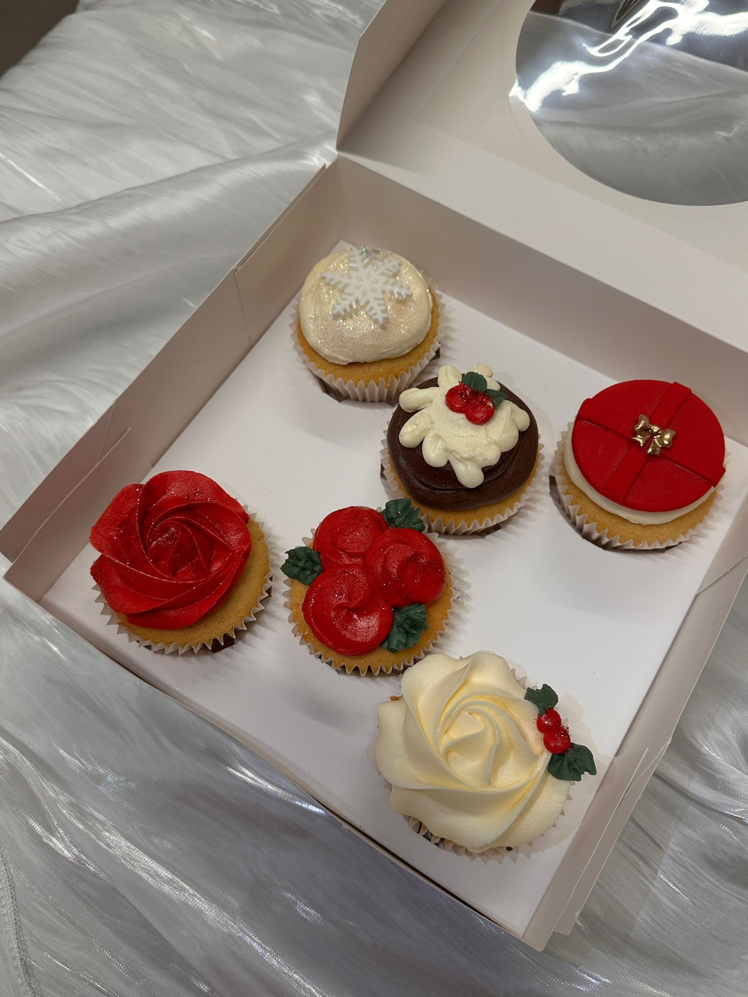 Festive Holiday Cupcake Selection ‚Äì Box of 6