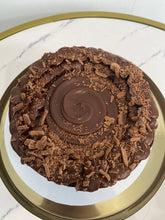 Load image into Gallery viewer, Chocolate Fudge Cake